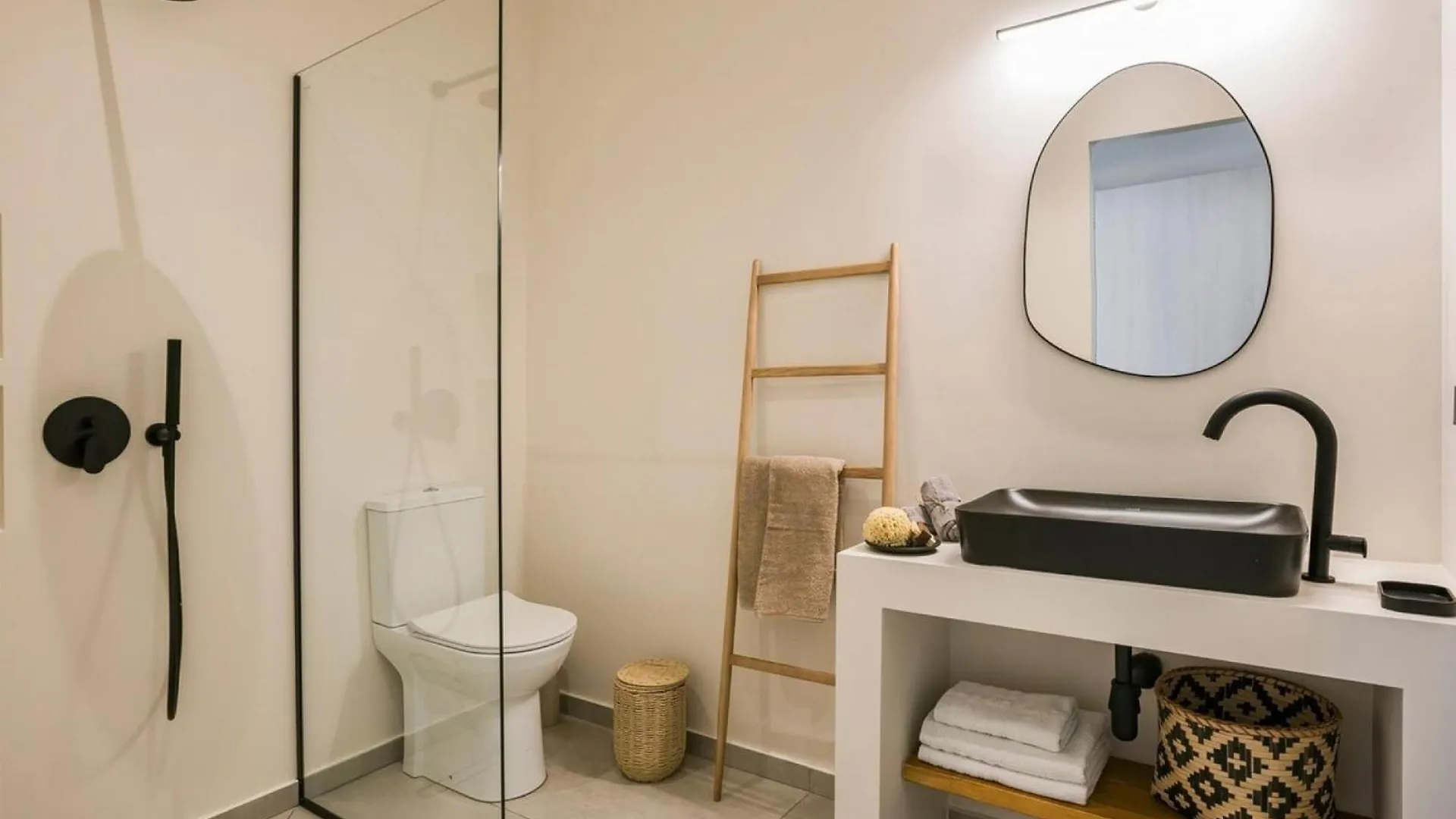 Mystique Lagoon Villa Argostoli